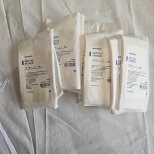 Mcakesson lot of 10 5 x 9 pads 16-4250